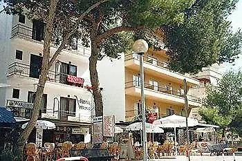 Хостел Elegance Playa Arenal Iii *