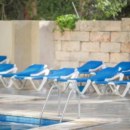 Elegance Playa Arenal Iii Хостел
